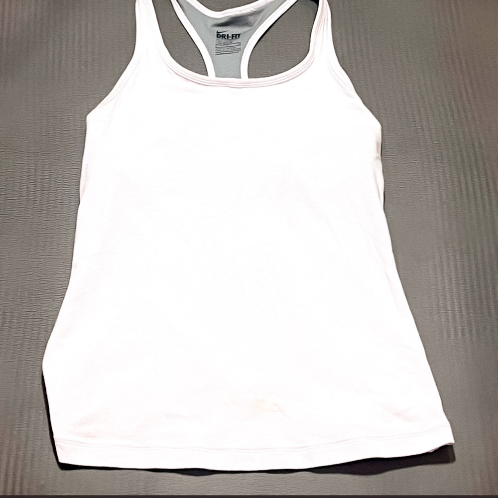 💋Light Purple Nike tank- size- S- built in bra —- pink/white Nike jacket- sizeS